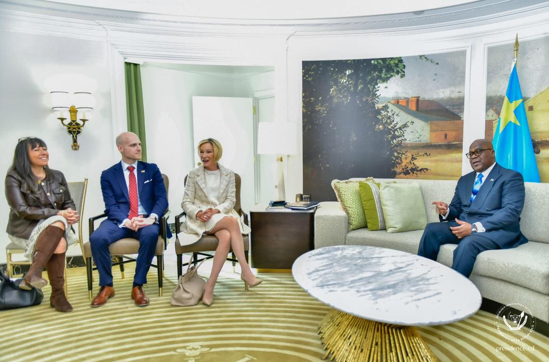 Rencontre entre le Président de la République et madame Paula White-Cain, cheffe du bureau de la foi de la Maison Blanche